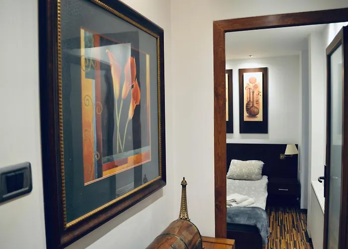 Nairo Aparthotel